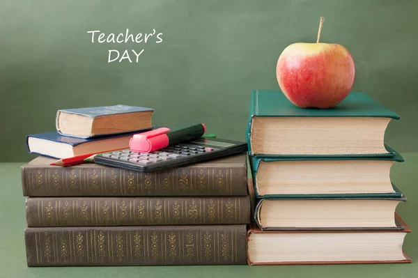 Book Pile Apple Globe Pencils Sharpener School Blackboard Teacher Day — Stock Photo, Image