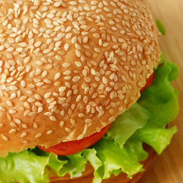 Frischer Veganer Burger Mit Salat Und Tomaten Gesunde Und Vegetarische — Stockfoto
