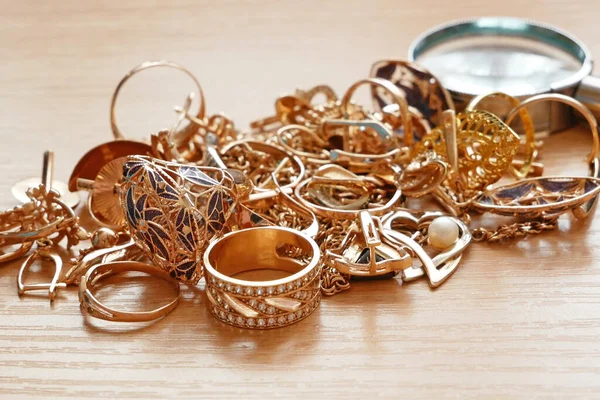 Schmuckschrott Aus Gold Und Silber Und Geld Pfandleiher Konzept Juwelier — Stockfoto