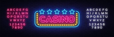 Casino Neon tabela tasarım şablonu vektör. Casino neon logo, ışık afiş tasarım öğesi renkli modern tasarım trend, gece parlak reklam, parlak işareti. Vektör çizim. Metin neon işareti düzenleme