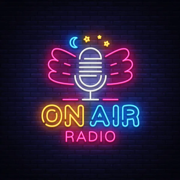 Hava radyo Neon Logo vektör. Radyo neon tabela, tasarım şablonu, modern trend tasarım, gece neon tabela, gece parlak reklam, banner, hafif sanat yak. Vektör çizim — Stok Vektör