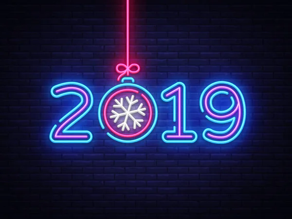 2019 Felice anno nuovo testo al neon. Modello di design per Capodanno 2019 per volantini stagionali e biglietti di auguri o inviti a tema natalizio. Bandiera della Luce. Illustrazione vettoriale — Vettoriale Stock