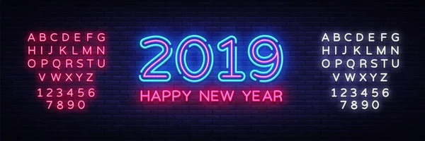 2019 mutlu yeni yıl Neon metin. Mevsimlik el ilanları ve tebrik kartı veya Noel temalı davetler için 2019 yeni yıl tasarım şablonu. Işık afiş. Vektör çizim. Metin neon işareti düzenleme