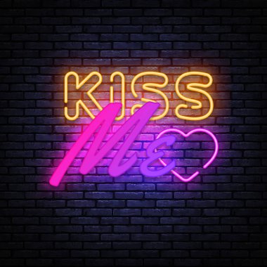 Öp beni neon işareti vektörü. Kiss Me Design şablonu, hafif pankart, gece lambası reklamları, hafif yazılar. Vektör illüstrasyonu