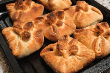 ev yapımı pişmiş ekmek rulo