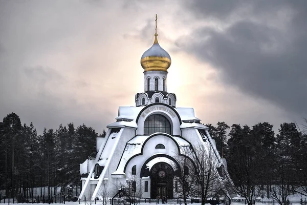 Russian Orthodox Church in a small town — Stock Photo, Image