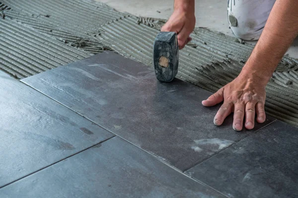 Worker Placing Ceramic Floor Tiles Adhesive Surface — Stock Photo, Image