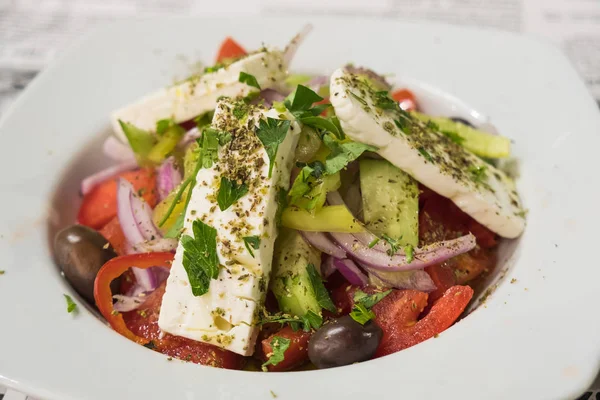 Freshly Prepared Greek Salad Feta Cheese — Stock Photo, Image