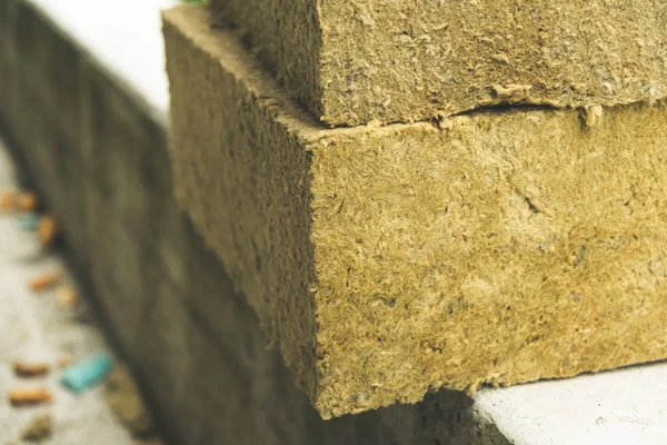 Kaya yünü yalıtım panoları kapat