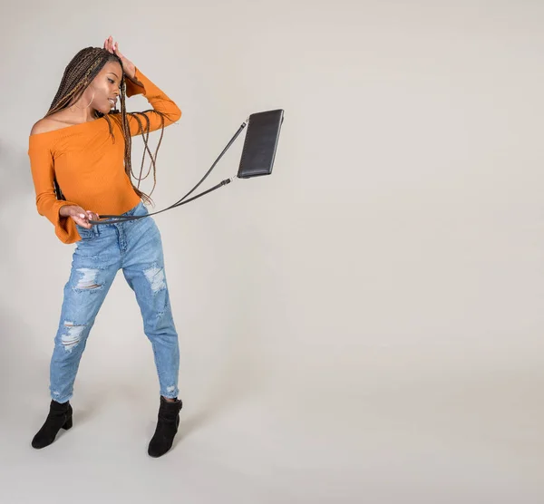 Studio Shot Young Black Woman Vintage Orange Top Baggy Jeans — Stock Photo, Image