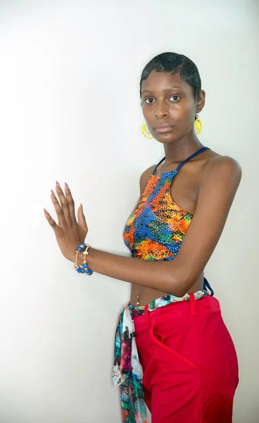 Belle jeune femme afro-américaine — Photo