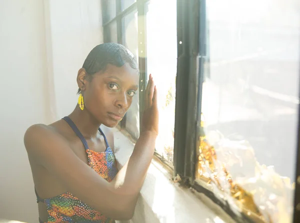 Beautiful Young African American Woman — Stock Photo, Image