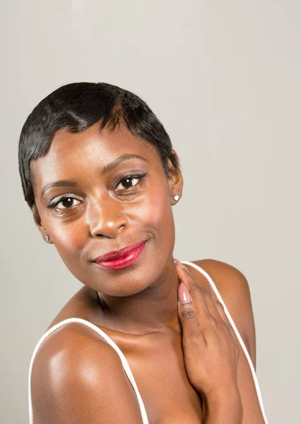 Beautiful Young African American Woman looking down — Stock Photo, Image