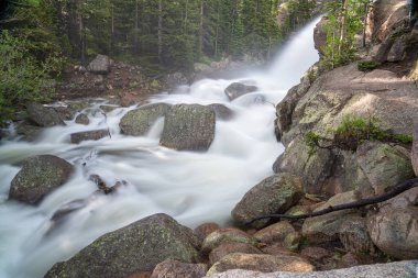 Bir Dağ Deresi Uzun Pozlama Shot
