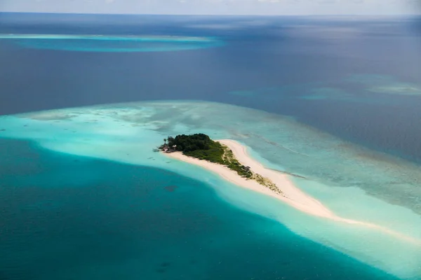 Petites îles tropicales d'en haut — Photo