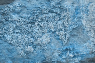 Mavi Haze Trend. Mavi Haze Rengi. Mavi Haze. Mavi Haze dokusu. Sanat tasarımı. Taş dokusu. Doğal taşın dokusu maviyle boyanmış.