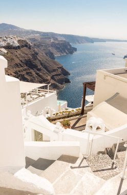 Santorini caldera Yunanistan sahil'ın görünümünü