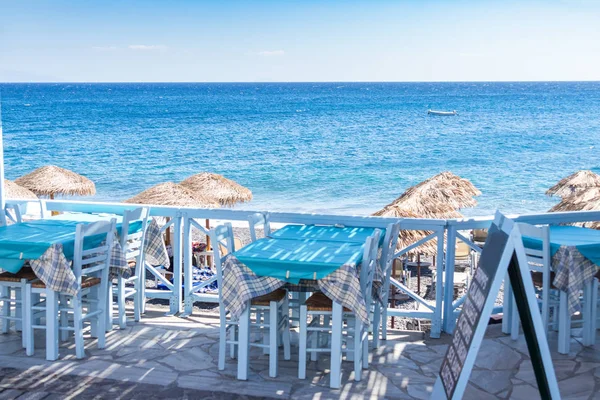 Restaurante Terraza Frente Playa Kamari Isla Santorini — Foto de Stock