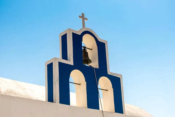 Typical Santorini church in Greece in the Cyclades — Stock Photo, Image