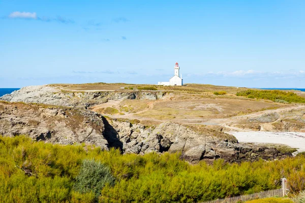 Le phare "Poulains" de la célèbre île Belle Ile en Mer — Photo