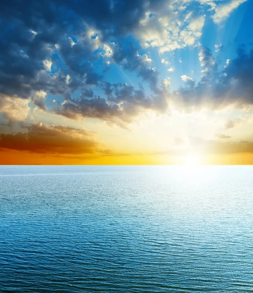 Bright Sunset Blue Sea — Stock Photo, Image