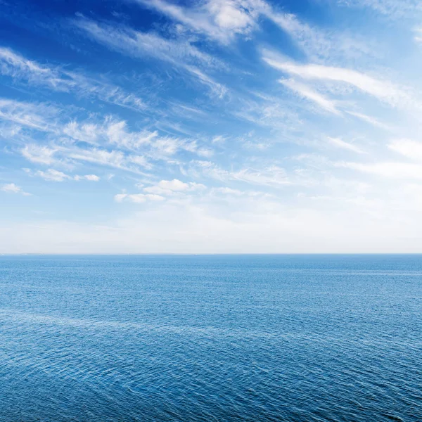 Vue Aérienne Sur Mer Ciel Bleu Avec Des Nuages Coucher — Photo