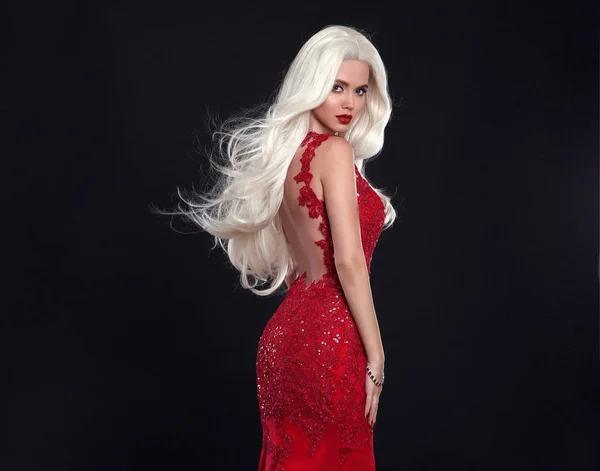 Schöne Blonde Frau Rotem Kleid Isoliert Auf Schwarzem Hintergrund Elegante — Stockfoto