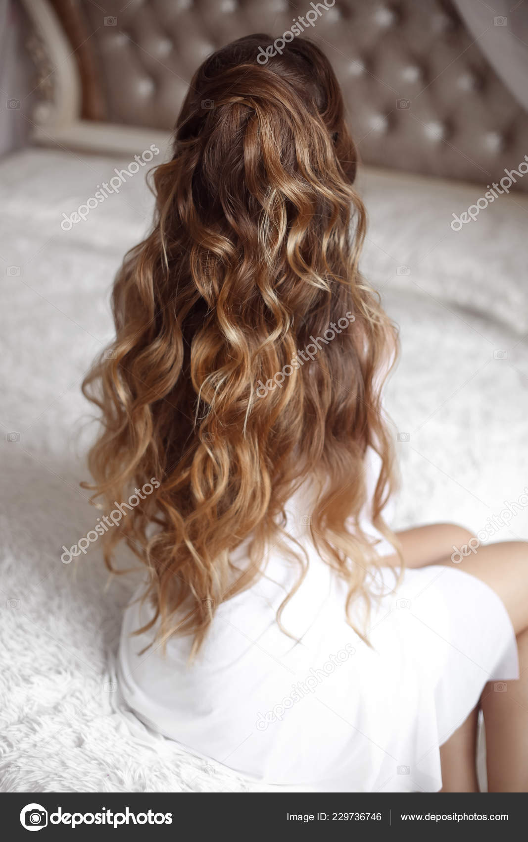 烫的头发不喜欢怎么弄直？理发店的做法有三种，瞬间恢复飘逸直发_搜狐网, image size:1067x1700