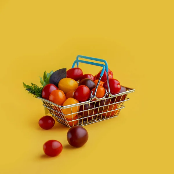 Sebze Dolu Süpermarket Alışveriş Sepeti Alışveriş Arabası Ripetasty Lezzetli Kırmızı — Stok fotoğraf