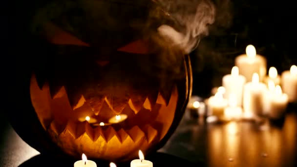 Helloween pumpa med ljus — Stockvideo