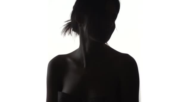 Silhouet van de vrouw — Stockvideo