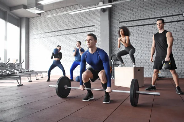Sporty People Training Weight Room — Stock Photo, Image