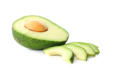 Avokado üzerine beyaz izole kesmek