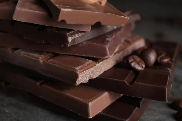 Trozos Sabroso Chocolate Primer Plano — Foto de Stock