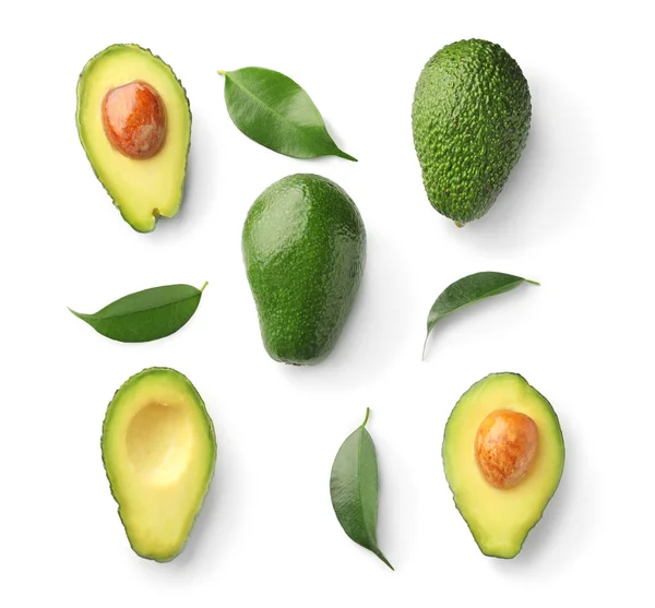 Verse Avocado Witte Achtergrond Plat Leggen — Stockfoto