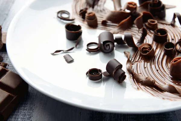 Plate Delicious Chocolate Curls Table Closeup — Stock Photo, Image