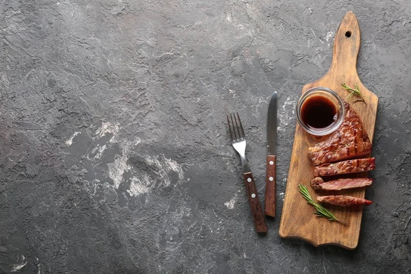 Wooden Board Tasty Grilled Steak Sauce Table — Stock Photo, Image