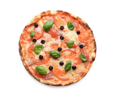 Beyaz arka planda lezzetli pizza.