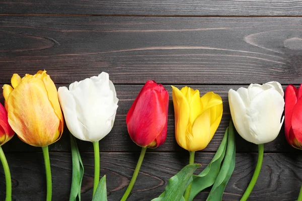 Beautiful Tulips Wooden Background — Stock Photo, Image