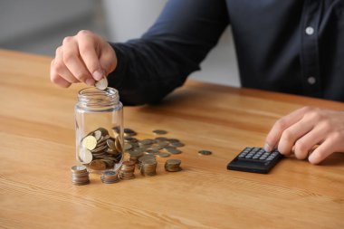 Adam onun tasarruf masada sayma