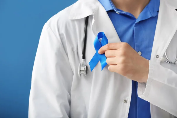 Doctor Blue Ribbon Color Background Closeup Prostate Cancer Concept — Stock Photo, Image