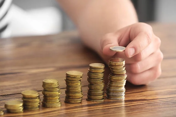 Man Stacking Coins Table Savings Concept — Stock Photo, Image