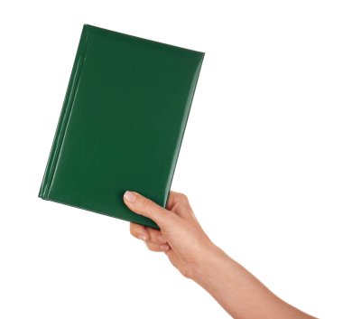 Beyaz arka plan üzerinde boş kapaklı kitap el