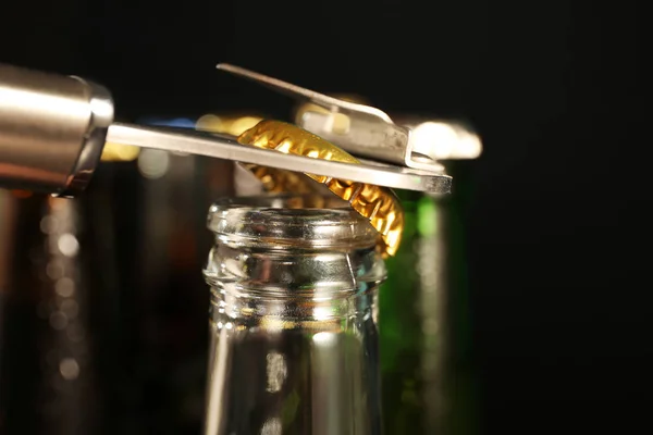 Opening Glass Bottle Cold Beer Closeup — Stock Photo, Image