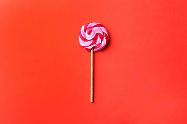 Leckere Süße Lutscher Auf Farbigem Hintergrund — Stockfoto