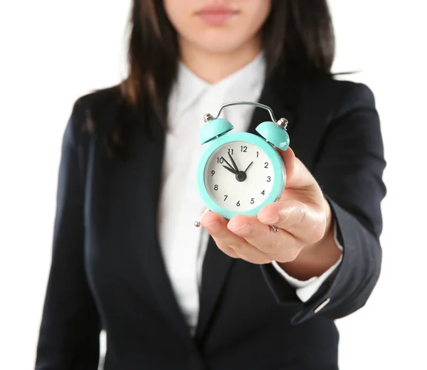 Frau Hält Wecker Auf Weißem Hintergrund Zeitmanagement Konzept — Stockfoto