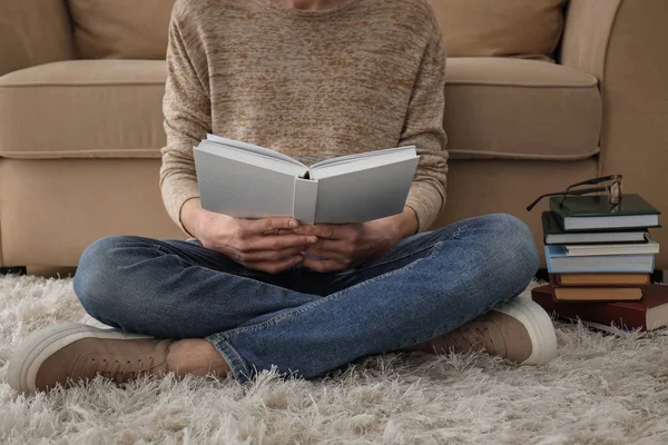 Young Man Reading Books Home — Stock Photo, Image