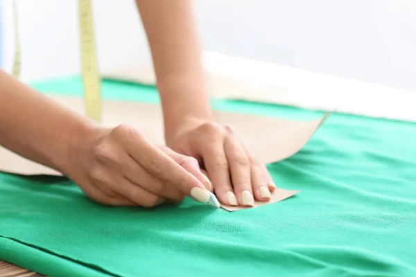 Young Female Tailor Working Sewing Pattern Atelier — Stock Photo, Image