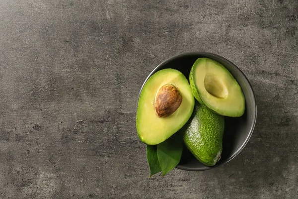 Bowl Ripe Avocados Dark Grey Background — Stock Photo, Image