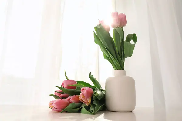 Beautiful Tulips Windowsill — Stock Photo, Image